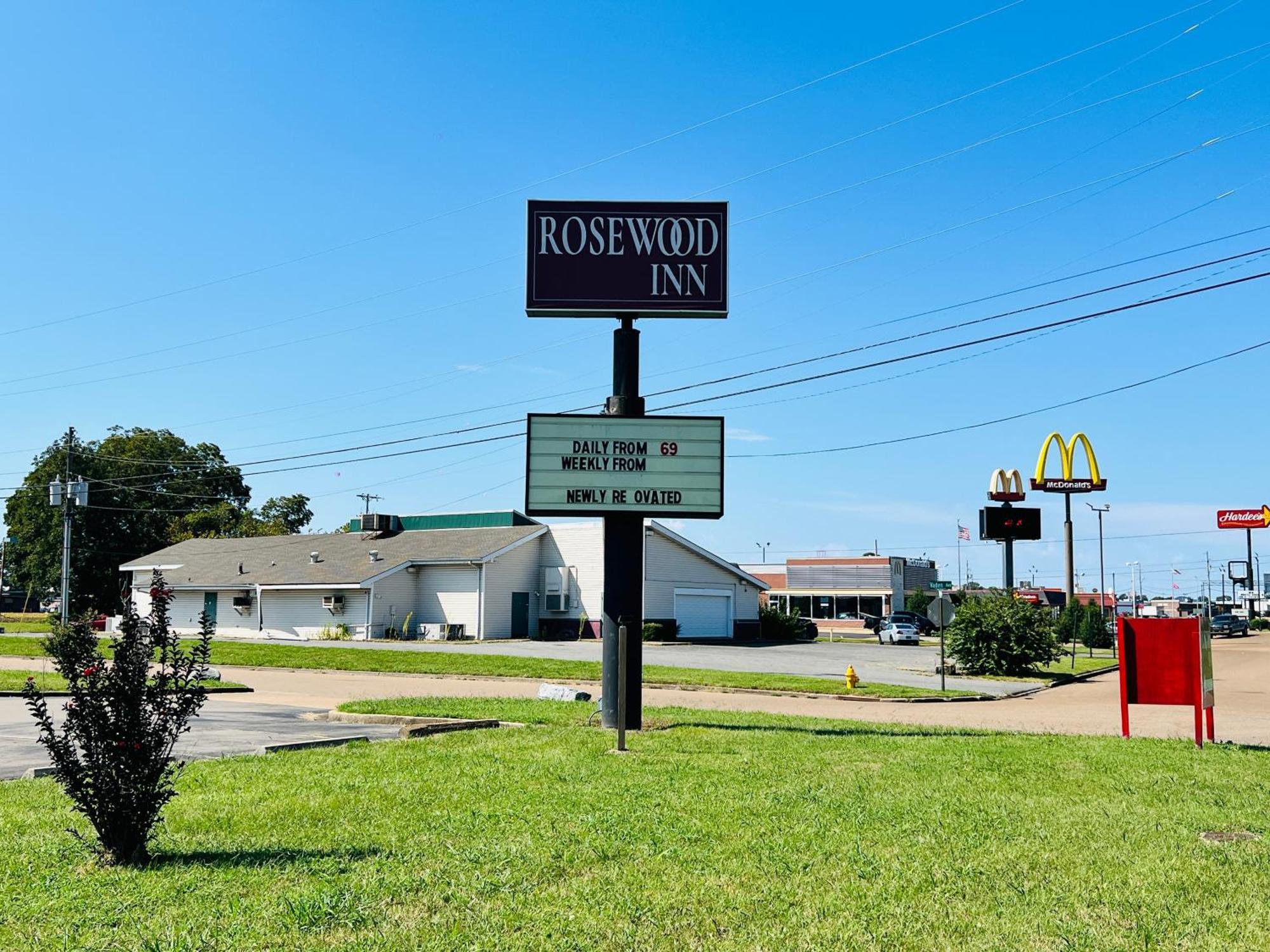 Rosewood Inn By Oyo Union City I-69 Exterior photo
